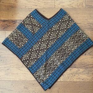 Peruvian Connection 100% Alpaca poncho S/M